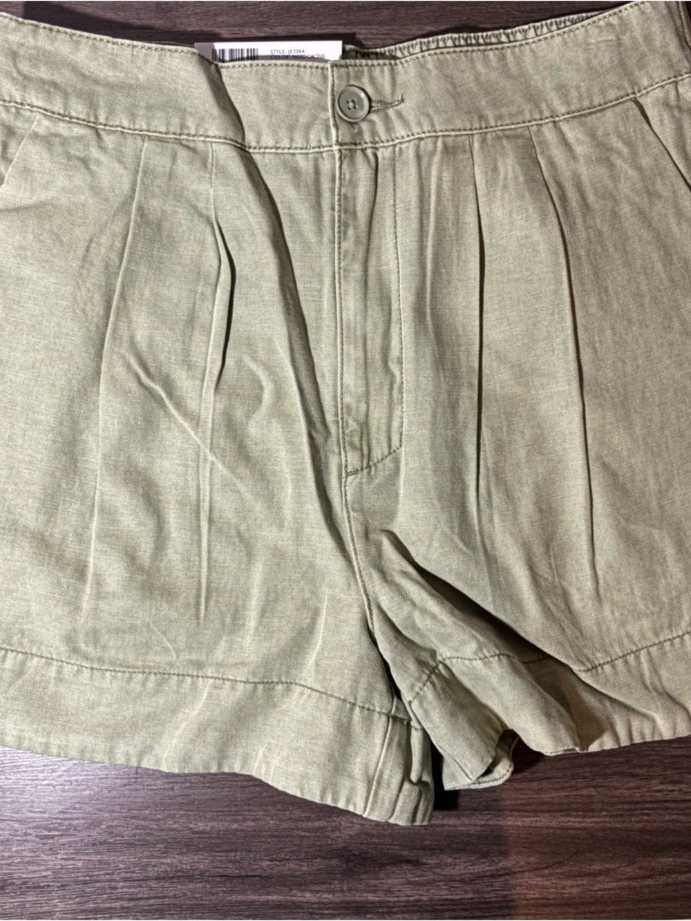 Joie Sage High-Waist Pleated Shorts - Picture 3 of 8